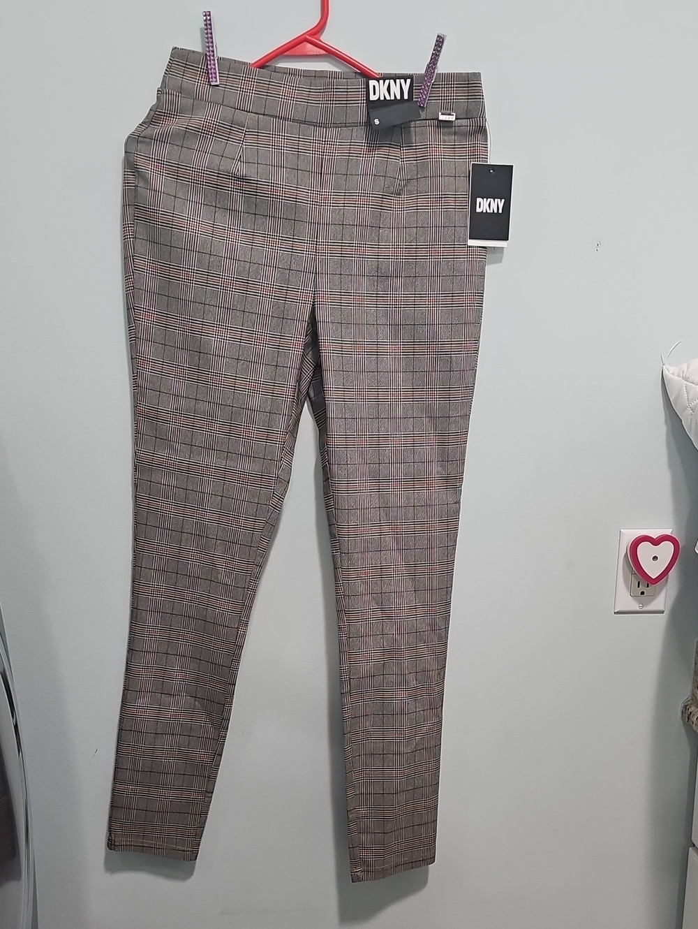 Women's Size Small DKNY  Black/orange Plaid Slip On Pants with Orange Accent
